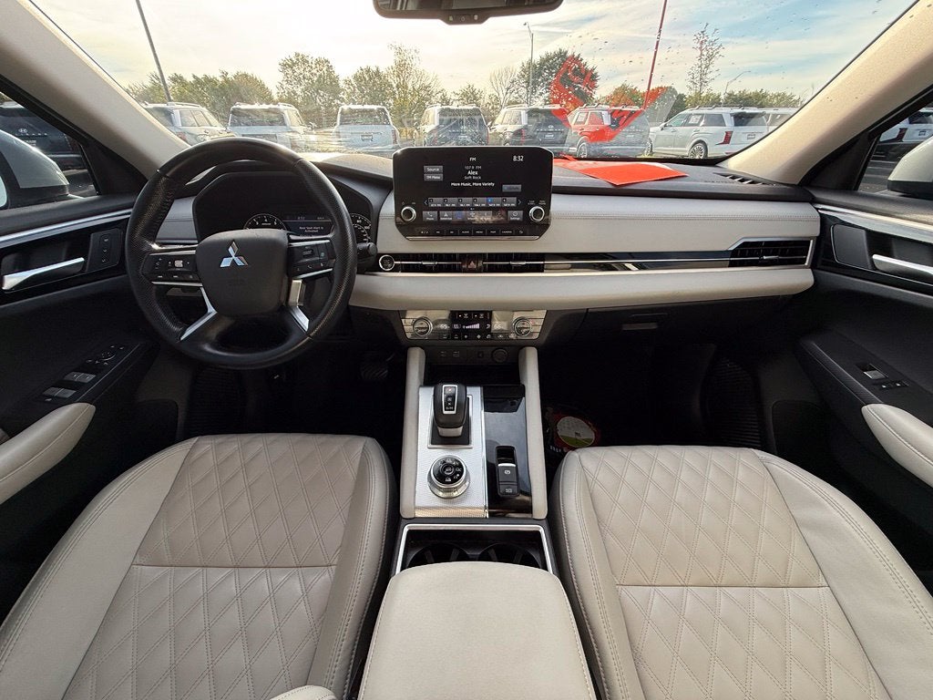 2022 Mitsubishi Outlander SEL