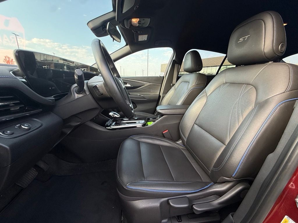 2025 Buick Envista Sport Touring - Photo 22