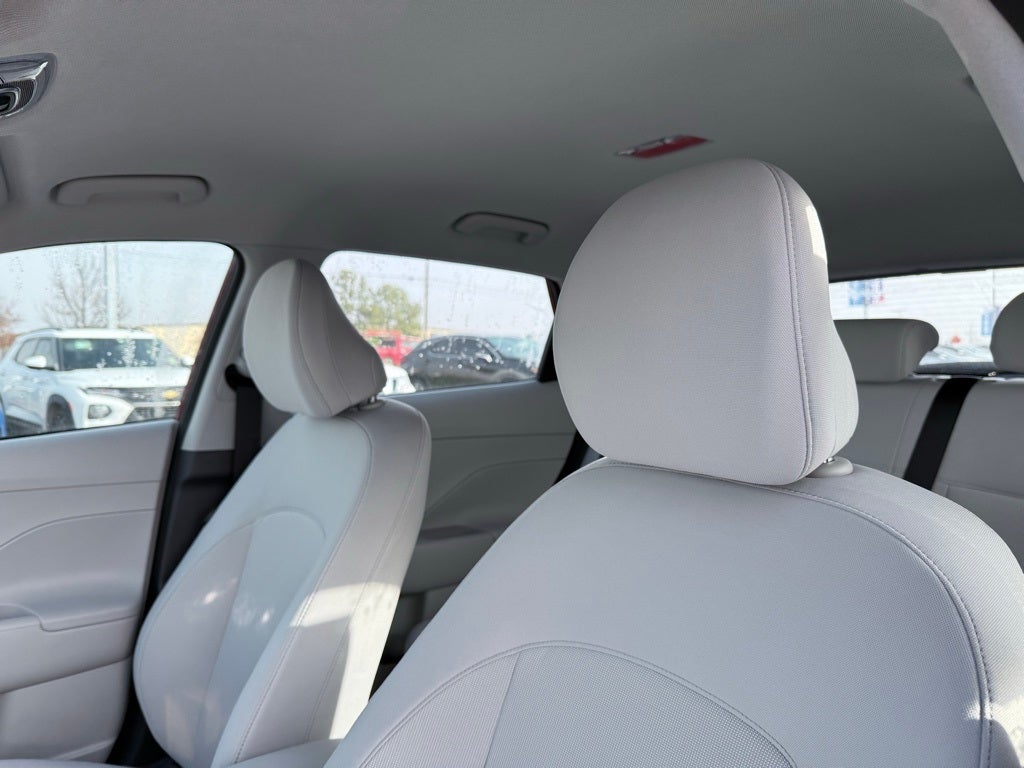 2026 Hyundai KONA SE FWD