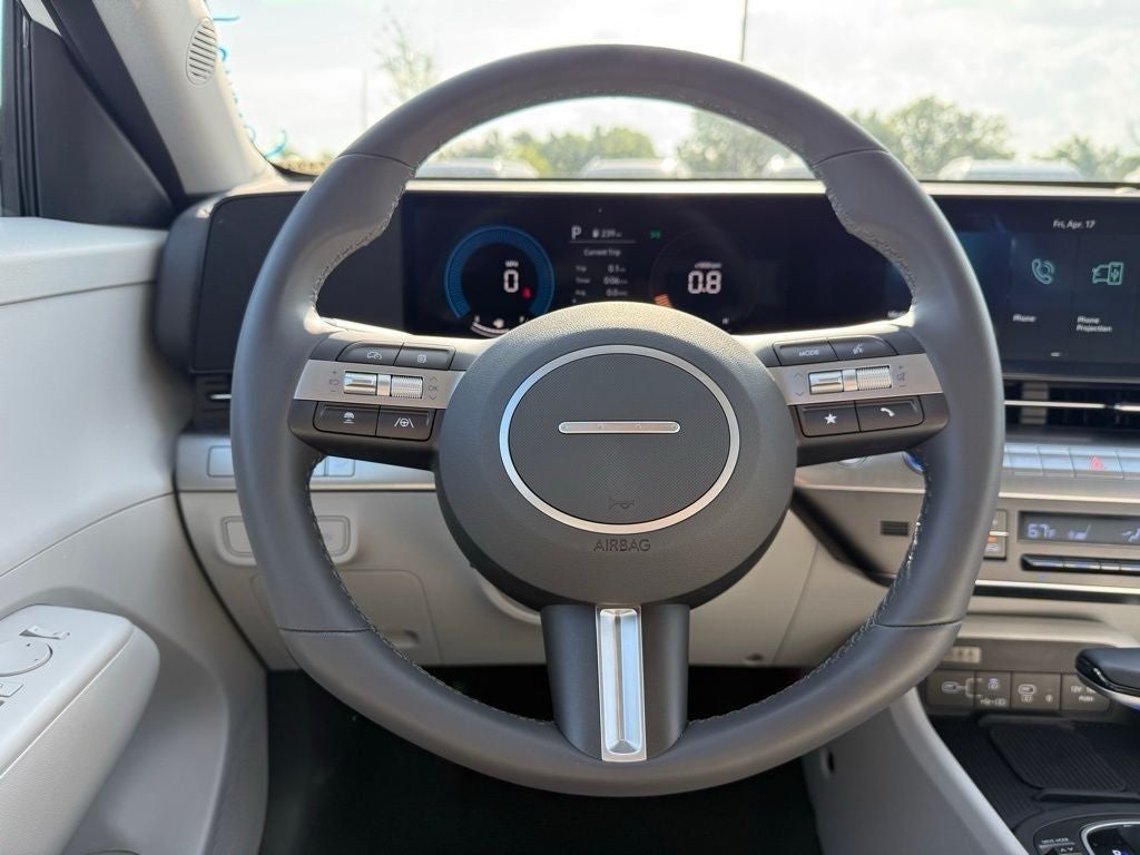 2025 Hyundai KONA SEL