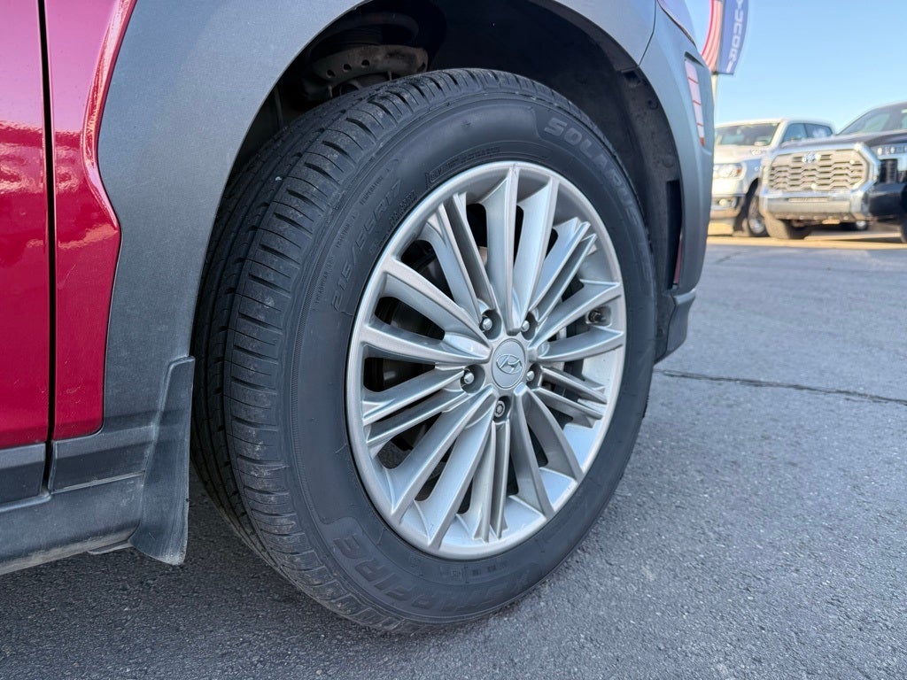 2021 Hyundai KONA SEL