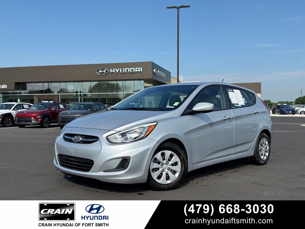 2015 Hyundai Accent GS 5-Door 6-Speed Automatic's photo