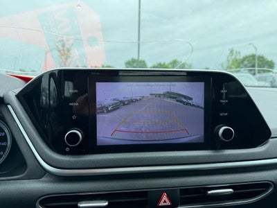 2022 Hyundai SONATA SE