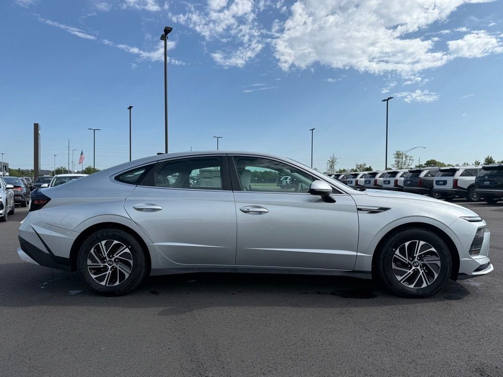 2026 Hyundai SONATA HYBRID Blue