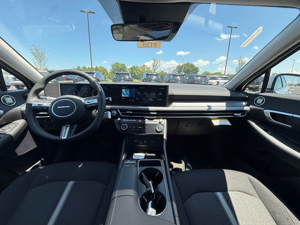 2026 Hyundai SONATA HYBRID SEL