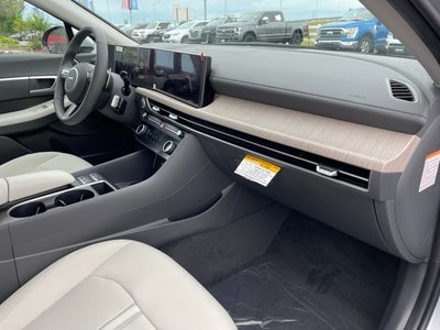 2025 Hyundai SONATA HYBRID SEL