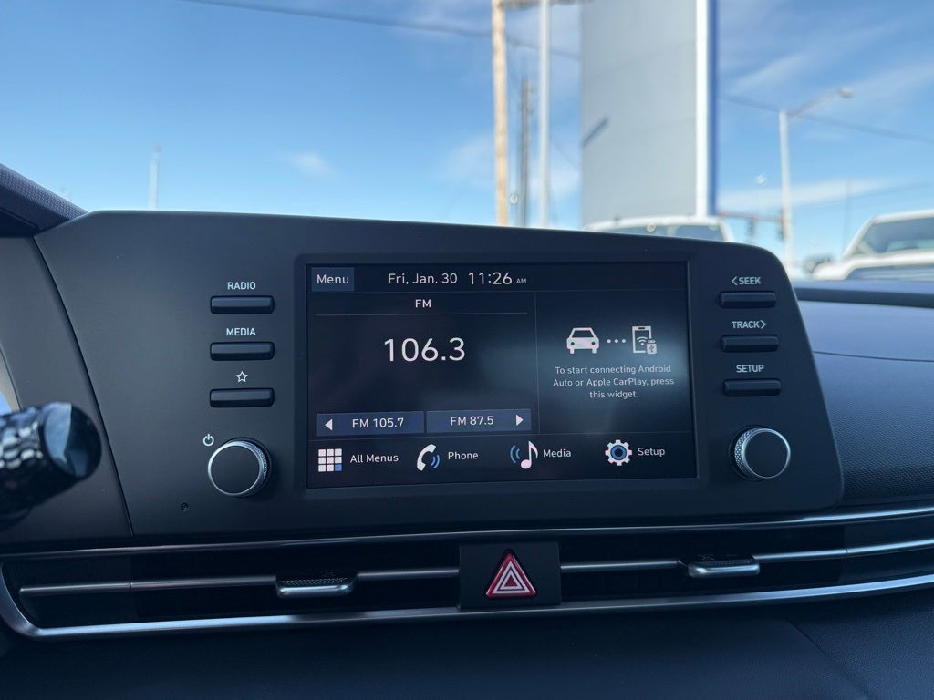 2026 Hyundai ELANTRA SE