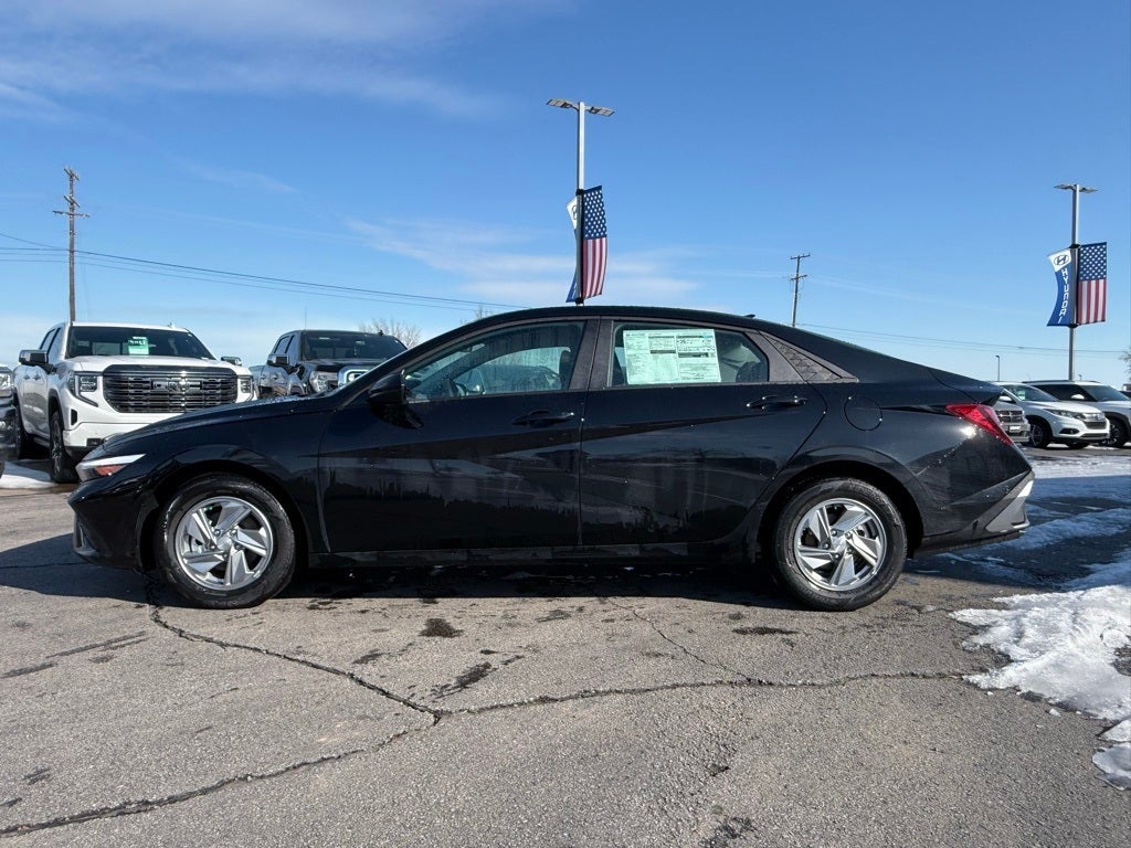 2026 Hyundai ELANTRA SE