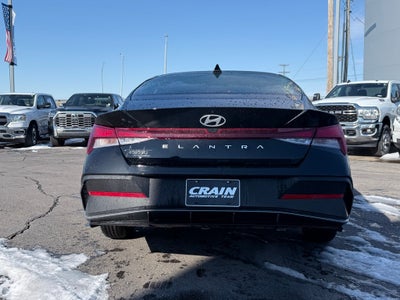 2026 Hyundai ELANTRA SE