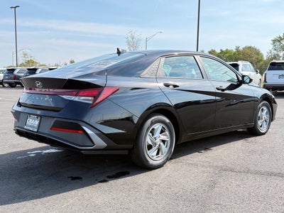 2026 Hyundai ELANTRA SE