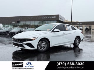 2025 Hyundai ELANTRA SE