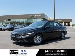 2026 Hyundai ELANTRA SE