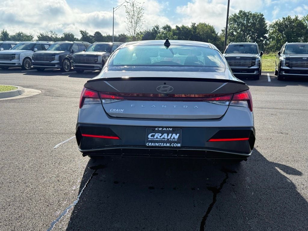 2025 Hyundai ELANTRA SEL Sport