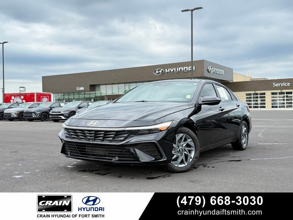 2024 Hyundai ELANTRA SEL