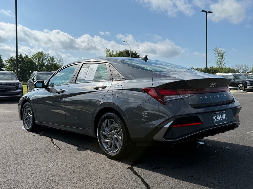 2024 Hyundai ELANTRA SEL