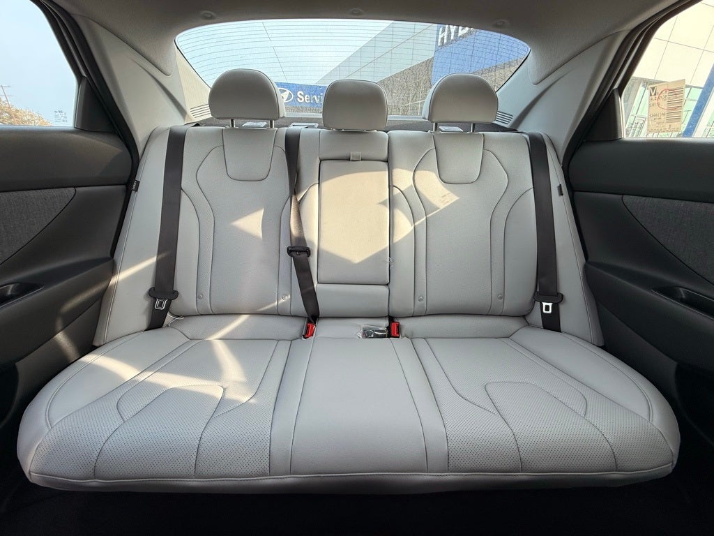 2026 Hyundai ELANTRA Limited