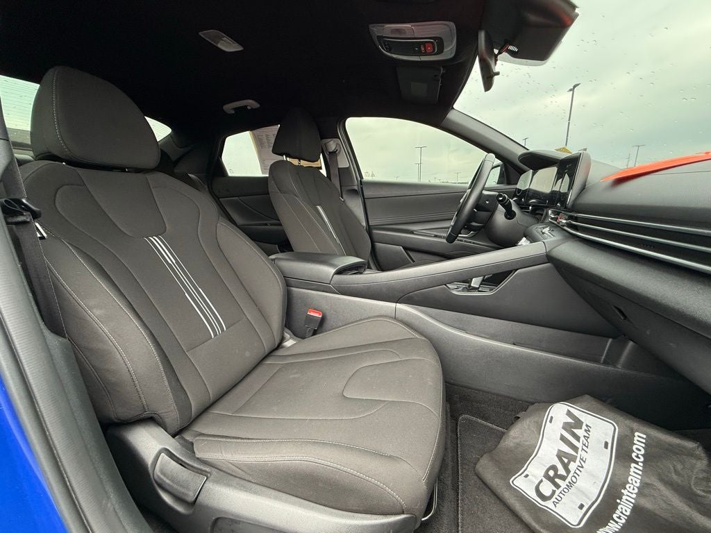 2023 Hyundai ELANTRA SEL