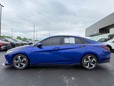 2023 Hyundai ELANTRA SEL