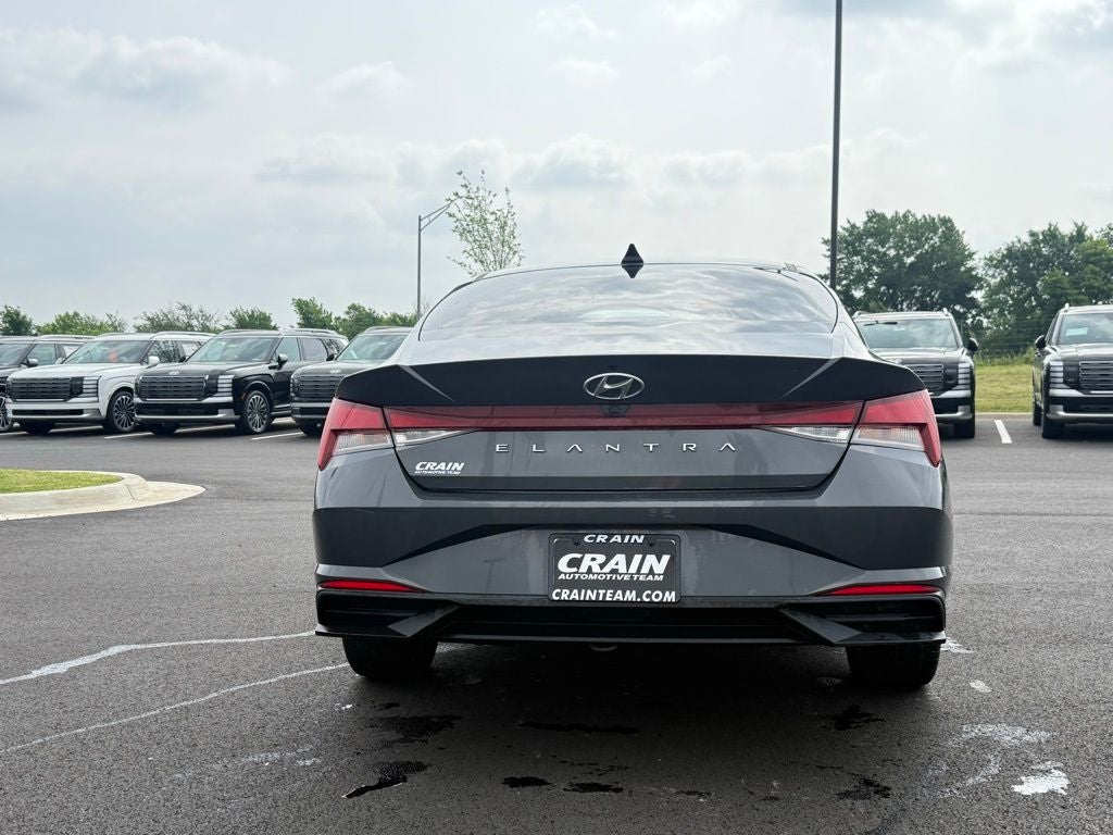 2023 Hyundai ELANTRA SEL