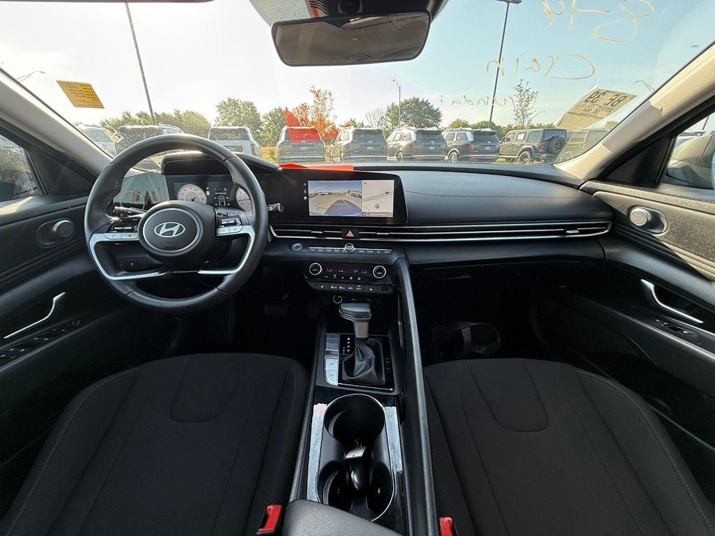 2025 Hyundai ELANTRA SEL Convenience