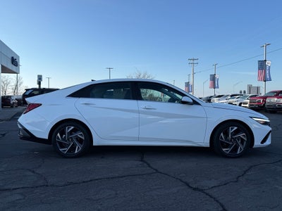 2024 Hyundai ELANTRA SEL 1 OWNER CLEAN CAR FAX