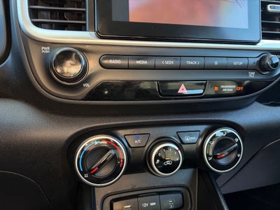 2023 Hyundai VENUE SE