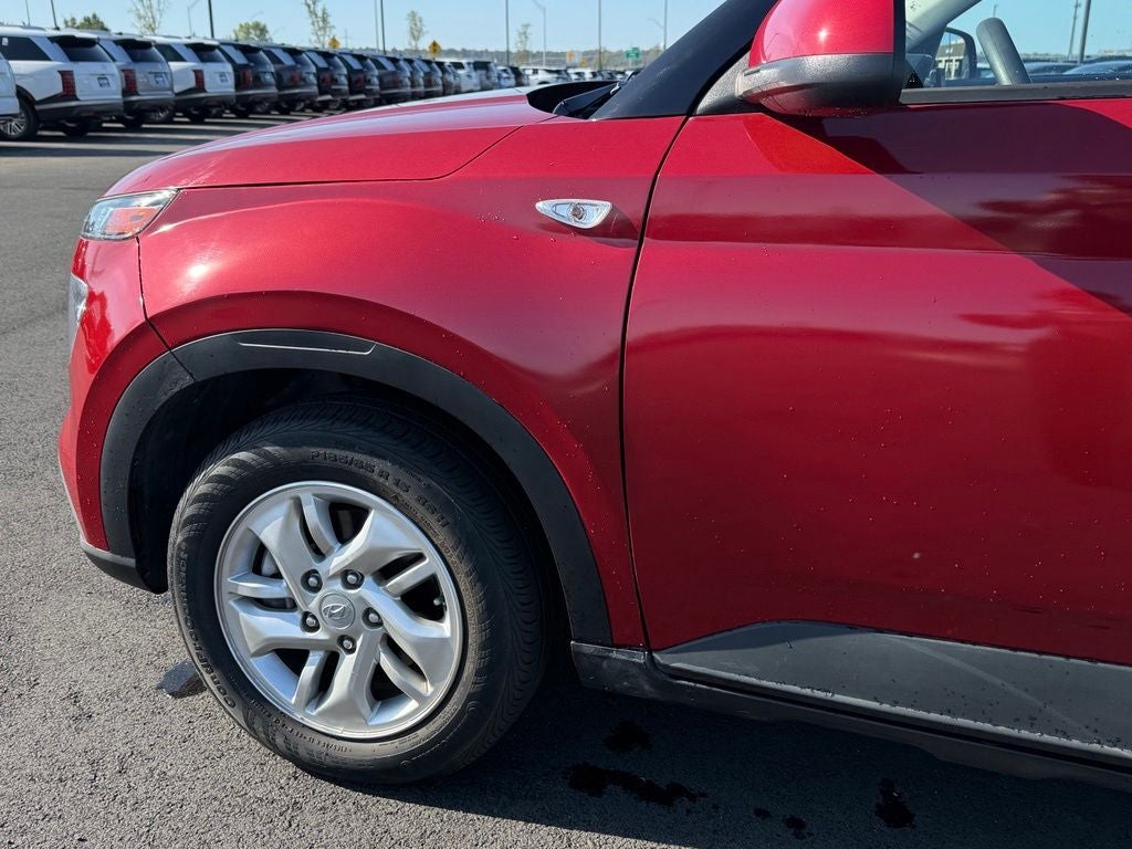 2023 Hyundai VENUE SE