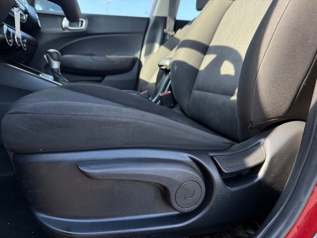 2023 Hyundai VENUE SE