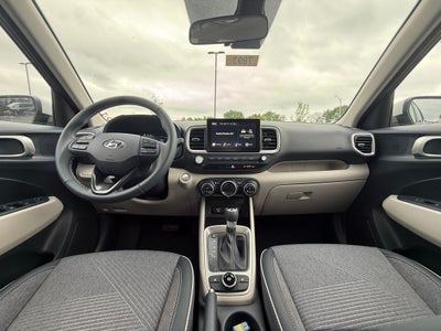 2026 Hyundai VENUE SEL W/Two-Tone Roof