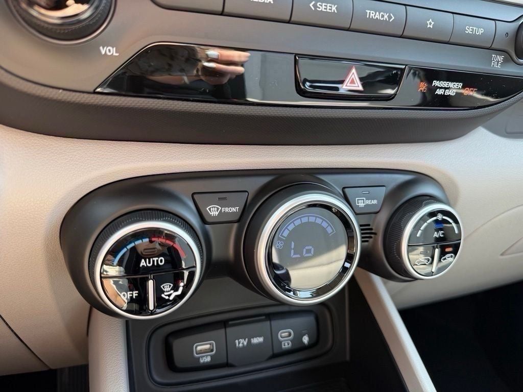 2025 Hyundai VENUE SEL CPO ELIGIBLE