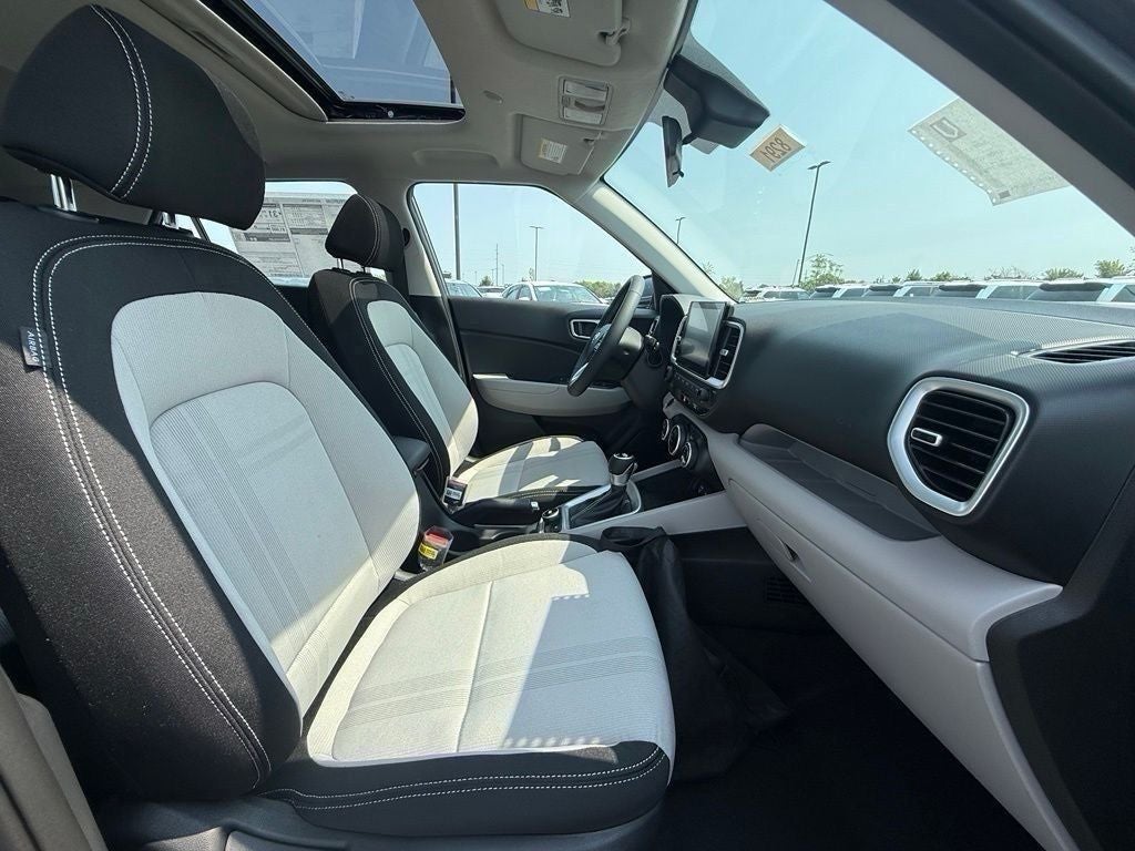 2025 Hyundai VENUE SEL CPO ELIGIBLE