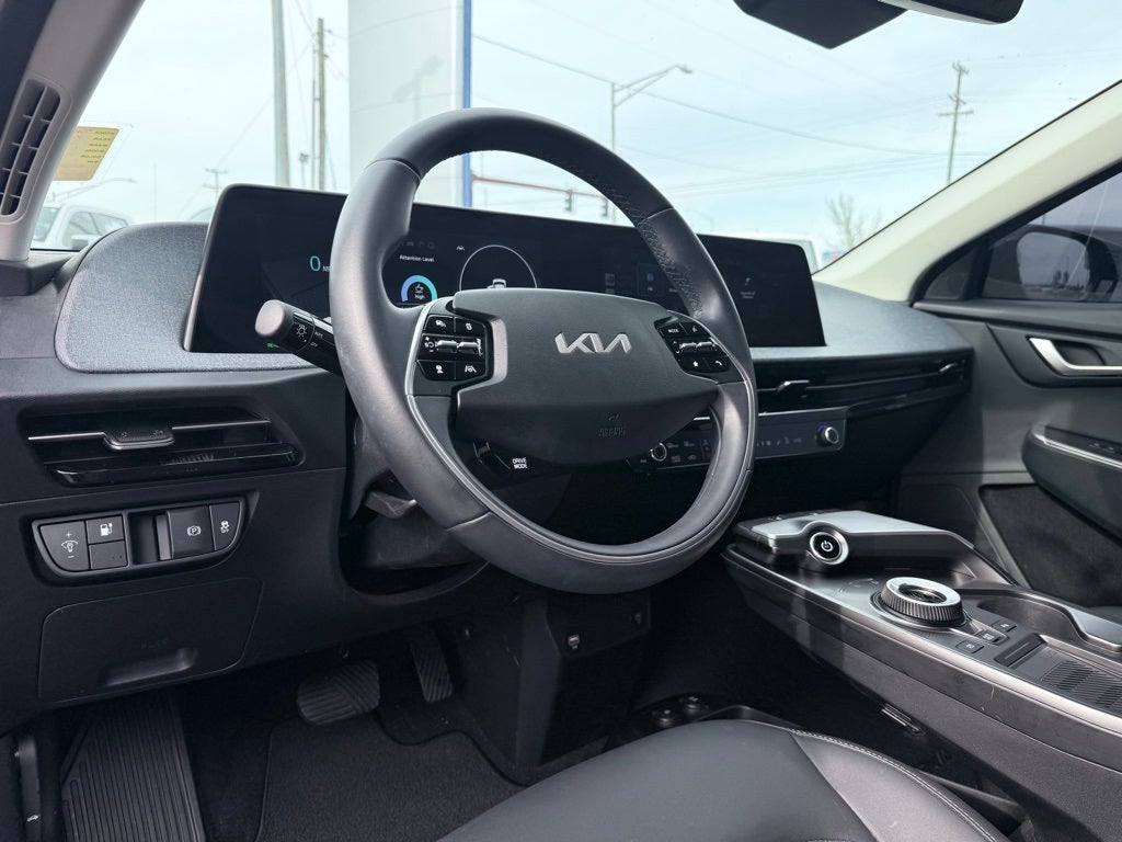 2024 Kia EV6 Light