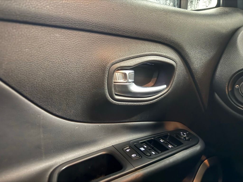 2016 Jeep Renegade Limited - Photo 10