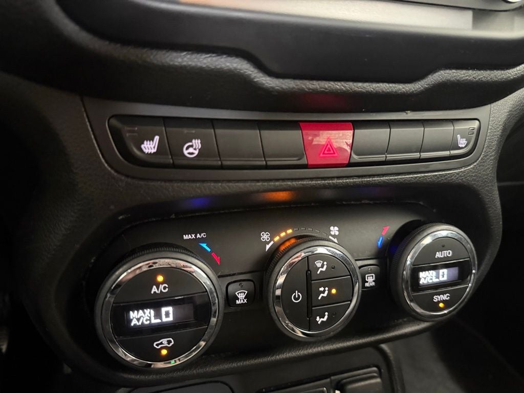 2016 Jeep Renegade Limited - Photo 16