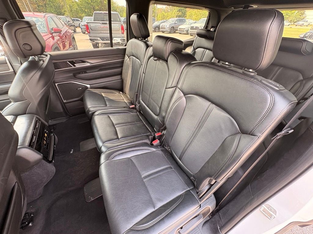 2024 Jeep Wagoneer Series II