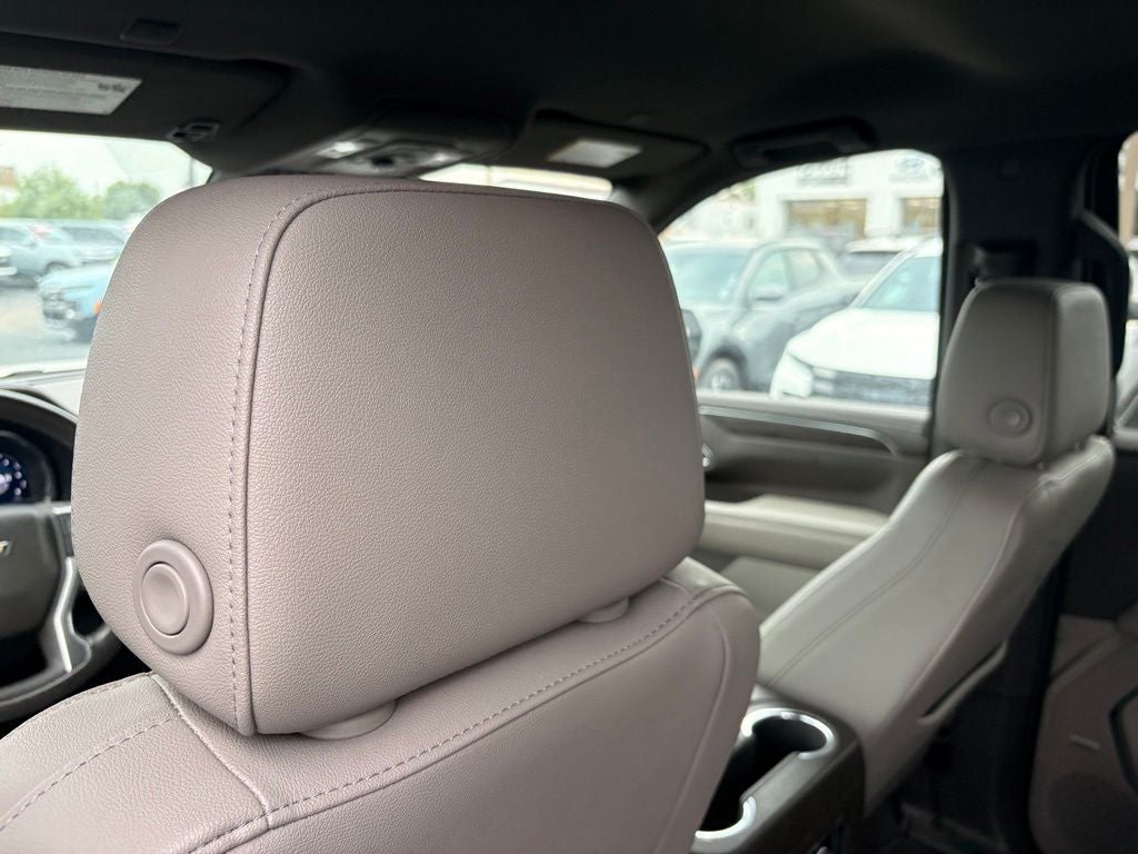 2022 Chevrolet Suburban LT