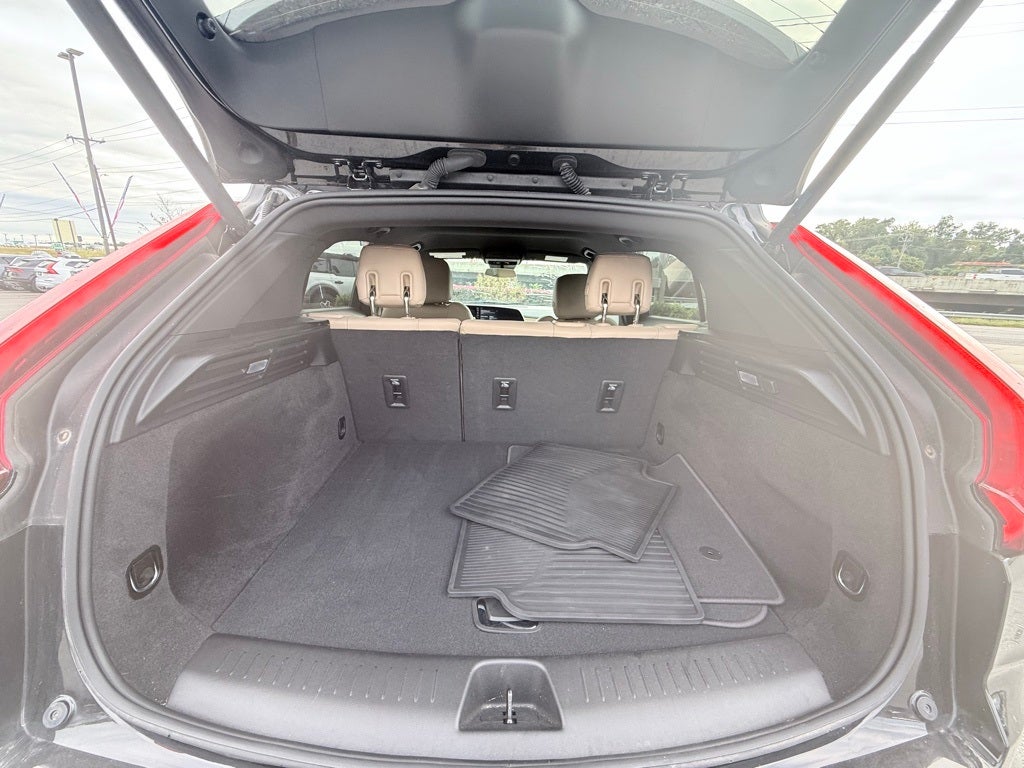 2024 Cadillac XT4 Luxury