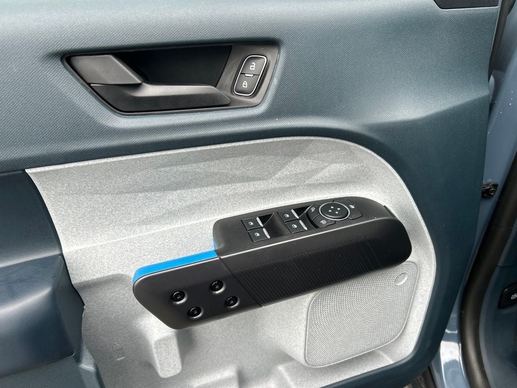 2025 Ford Maverick XLT 1-Owner / Clean Carfax / Apple CarPlay/Android Aut
