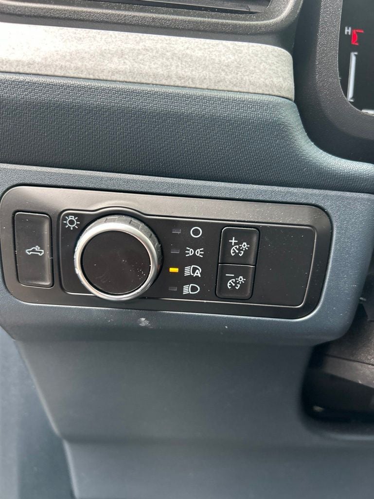 2025 Ford Maverick XLT 1-Owner / Clean Carfax / Apple CarPlay/Android Aut
