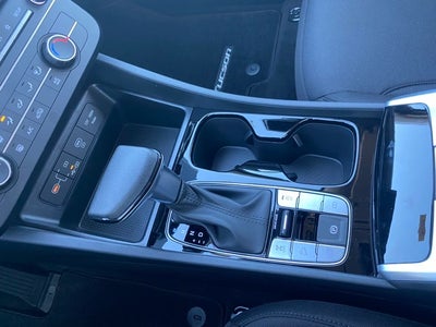 2025 Hyundai TUCSON SE AWD