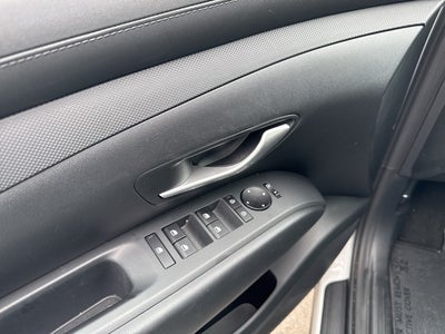 2025 Hyundai TUCSON SE AWD