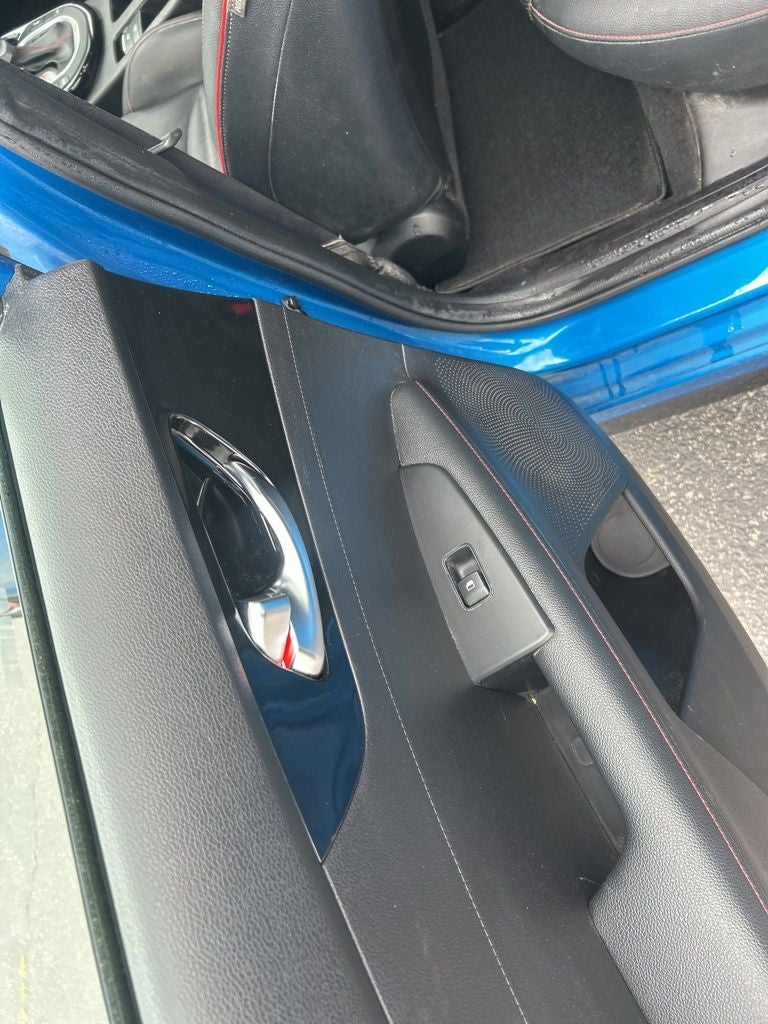2023 Kia Forte GT 1-Owner / Navigation / Apple CarPlay & Android Aut