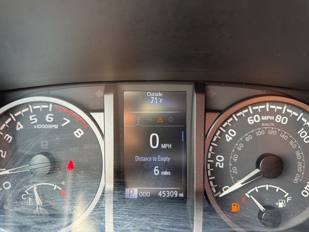 2023 Toyota Tacoma TRD Off-Road V6 / One Owner / Clean Carfax