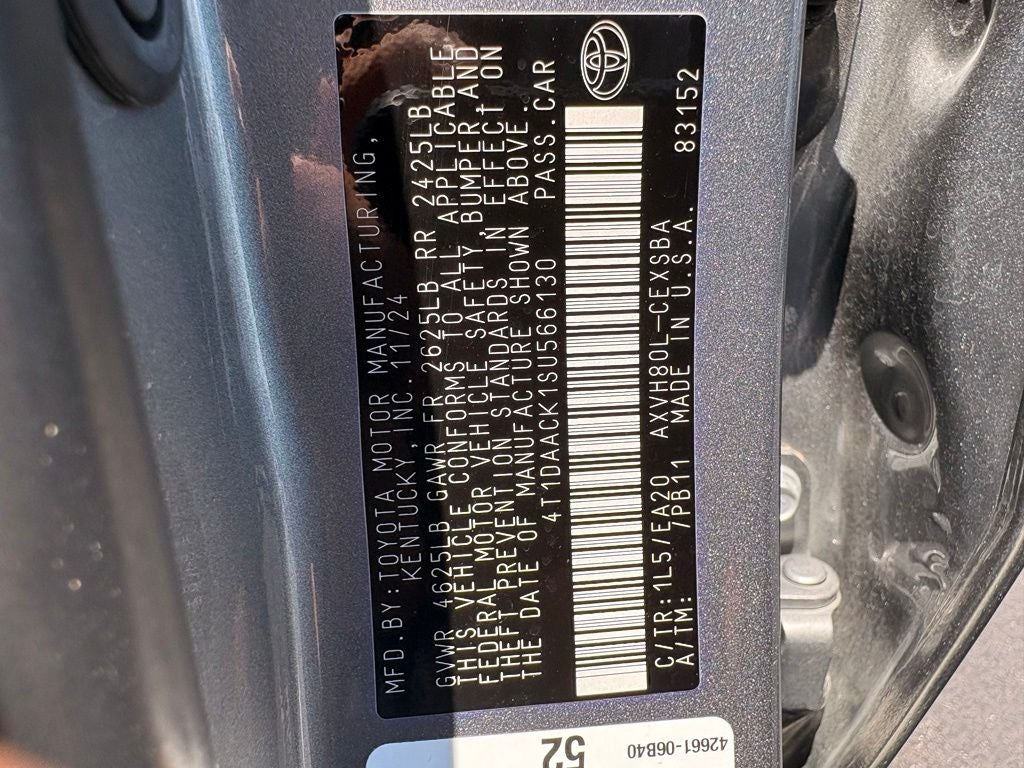 2025 Toyota Camry SE