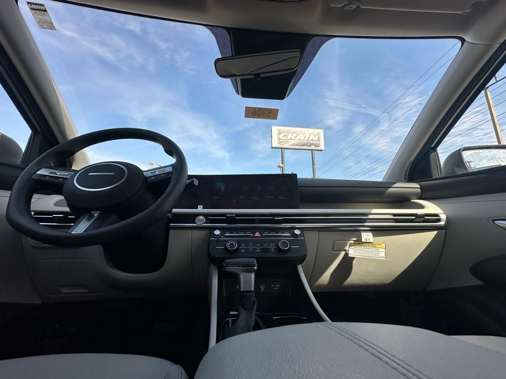 2025 Hyundai TUCSON SE