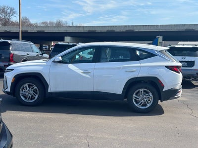 2025 Hyundai TUCSON SE FWD