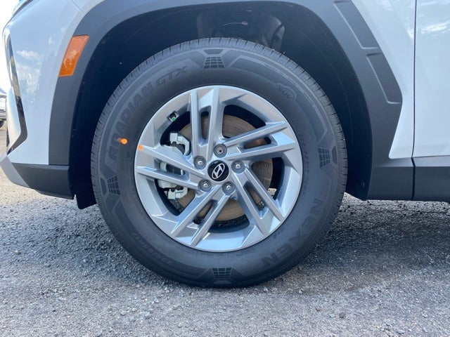 2025 Hyundai TUCSON SE FWD