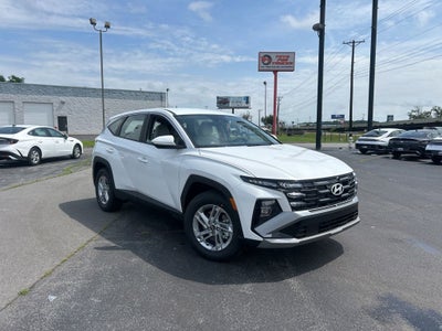 2026 Hyundai TUCSON SE