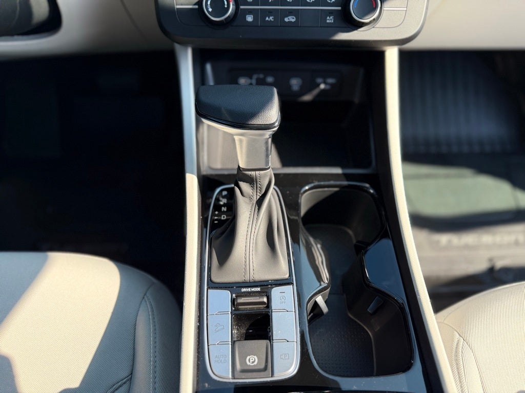 2025 Hyundai TUCSON SE FWD