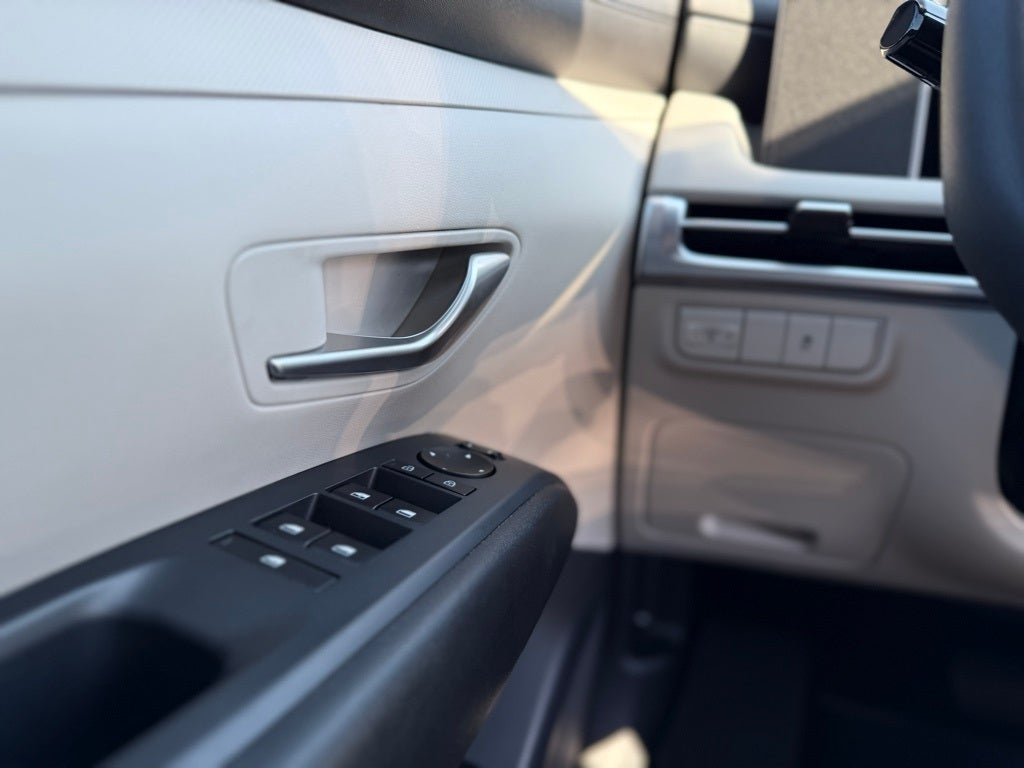 2025 Hyundai TUCSON SE FWD